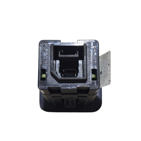 MOLDURA ENTRADA USB 735600659 FIAT ARGO 1.0 3CC 2018 A 2022 - Imagem 3