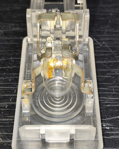 Lanterna Luz Porta Malas Gm Cruze Onix Spin 2013/2017 - Imagem 2