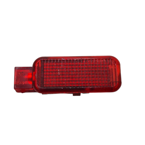 LUZ CORTESIA PORTA AUDI A4 2004 2005 2006 A 2008 8B0847411