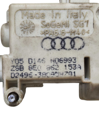 MOTOR TRAVA PORTINHOLA 8R0862153A AUDI A4 2004 2005 2006 - Imagem 3