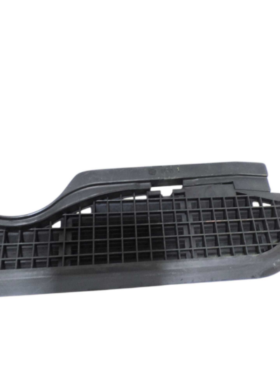 MOLDURA GRADE CHURRASQUEIRA E365113 BMW 325 1995 A 1998 - Imagem 4