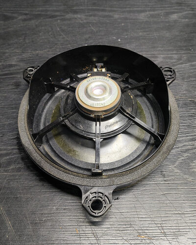 Alto Falante Tras Dir Toyota Yaris 2021 2022 2023 8616002d40 - Imagem 6