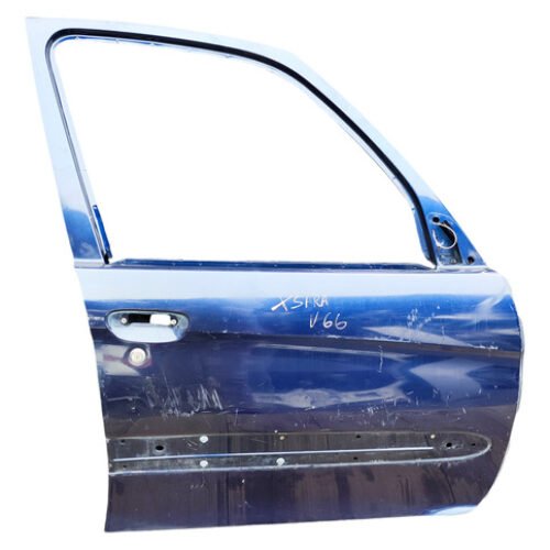 Porta Dianteira Dir Citroen Xsara Picasso 2005 Detalhe