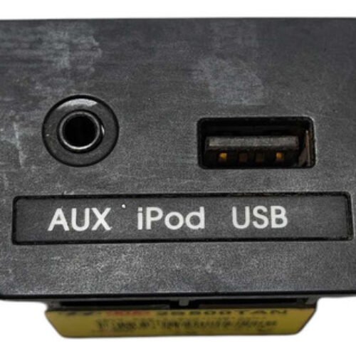 Moldura Entrada Usb/aux Hyundai Ix35 2.0 2015 2016 A 2019