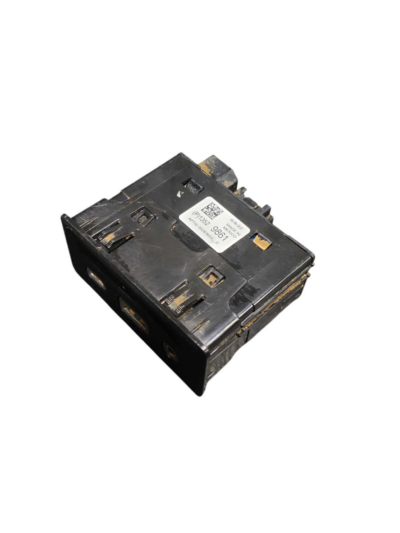 Moldura Tomada Auxiliar USB 13529861 Gm Equinox 2021 a 2023 - Imagem 4