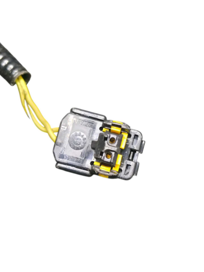 PISCA CHICOTE ASSOALHO 821640d090 TOYOTA YARIS 2022 A 2024 - Imagem 3