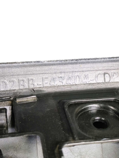 Moldura Friso Tampa Traseira Ford New Fiesta 2013 a 2015 - Imagem 8