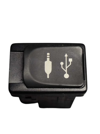Entrada Interruptor USB 8619052060 Toyota Corolla 2016/2018