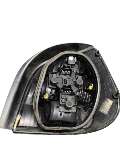 LANTERNA TRASEIRA ESQUERDA RENAULT SCENIC 2000 2001 2003 - Imagem 3