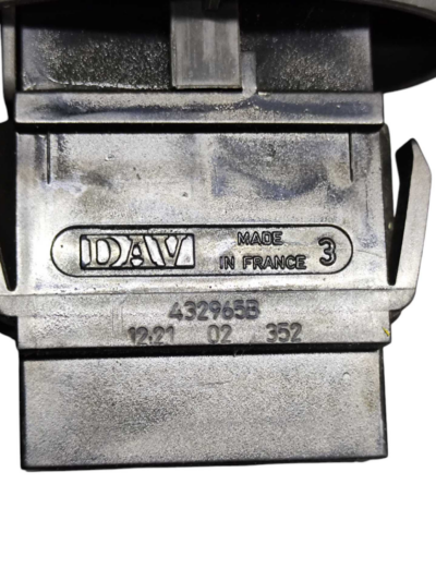 BOTÃO DESEMBAÇADOR 432965B RENAULT SCENIC 2000 2001 2002 - Imagem 5