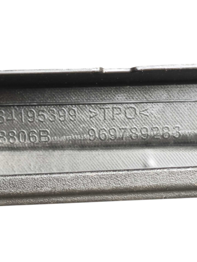 Moldura Porta Diant Direita 84195399 Gm Equinox 2021 a 2023 - Imagem 7