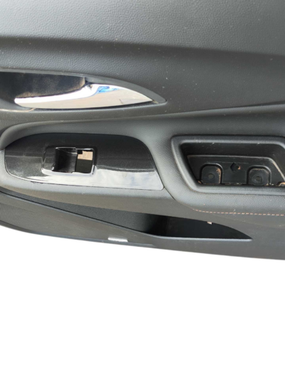 Forro porta Diant Direito Bbs30113 Gm Equinox 2021 a 2023 - Imagem 5