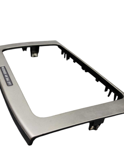 Moldura Painel Central Rádio Vw Passat 2003 a 2010 - Imagem 3