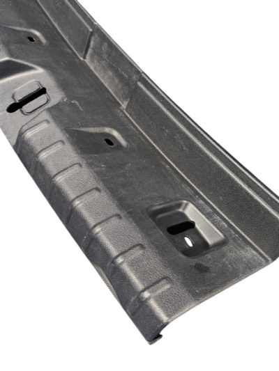 Moldura Inferior Porta Malas 7221868 BMW 320i 2013 A 2015 - Imagem 6