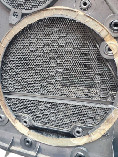 FORRO PORTA DIANT ESQUERDO VW TOUAREG 2013 A 2018 C/DETALHE - Imagem 9