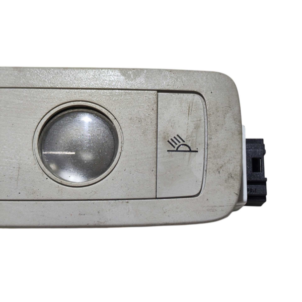 LUZ TETO CORTESIA DIREITA VW TOUAREG 3.6 V6 2013 2014 A 2018 - Imagem 4