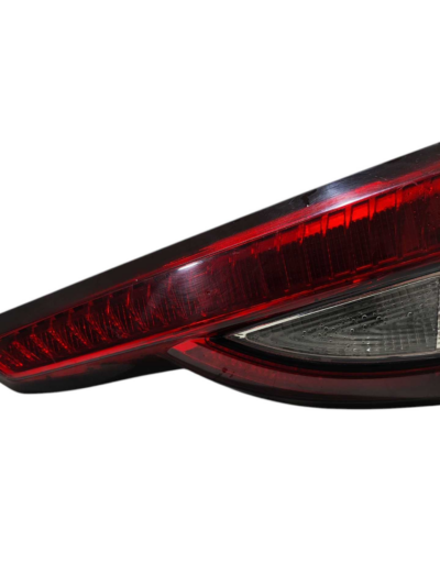 LANTERNA TAMPA TRASEIRA DIREITA FIAT ARGO 2017 2018 A 2022 - Imagem 1