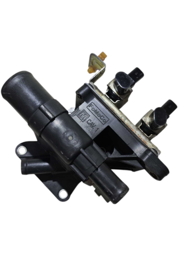 CARCAÇA VALVULA TERMOSTATICA 6G9G8K556AA FORD FOCUS 09/13 - Imagem 1