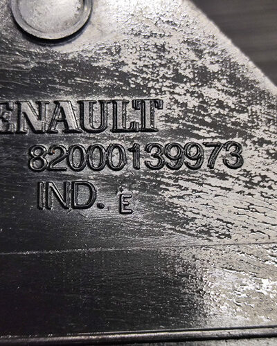 Moldura Ext Tras Dir Renault Megane 2003/2010 82000139973 - Imagem 9