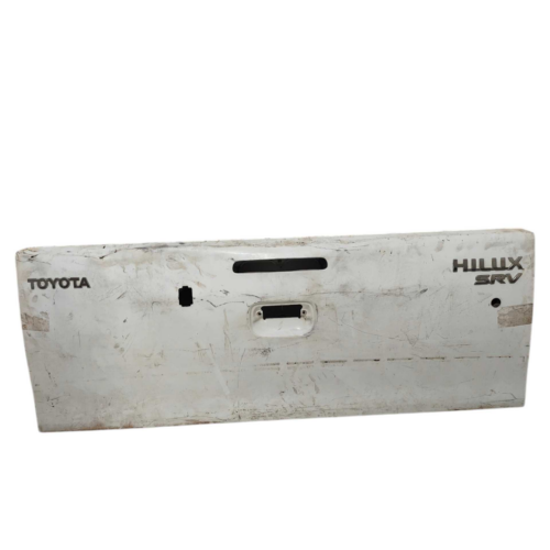 TAMPA TRASEIRA TOYOTA HILUX 2005 2006 A 2013 C/DETALHE