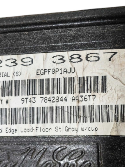Tampão PORTA MALAS 9T437842844 FORD EDGE 3.5 V6 2013 A 2015 - Imagem 7