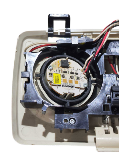 LUZ TETO CORTESIA DODGE JOURNEY 2.7 V6 2008 2009 2010 - Imagem 6