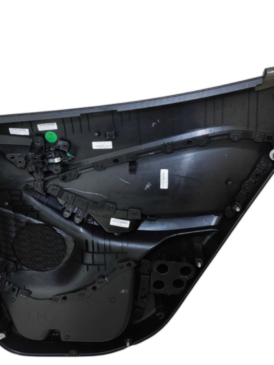 FORRO PORTA TRASEIRA ESQUERDA GM TRACKER 1.0 3CC 2020 A 2022 - Imagem 6