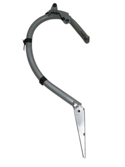 DOBRADIÇA ESQUERDA PORTA-MALAS MERCEDES C280 2010 2011 2012