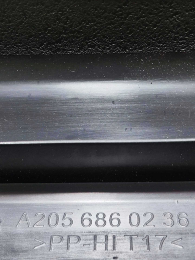 SOLEIRA PORTA DIANTEIRA DIREITA MERCEDES C180 2015 A 2018 - Imagem 8