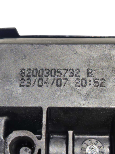TRAVA PORTINHOLA TANQUE 8200305732 RENAULT Megane 2007/2011 - Imagem 5