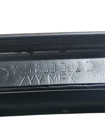 MOLDURA COLUNA PORTA TRAS DIR VW JETTA 2009/2011 1K5839902D - Imagem 5