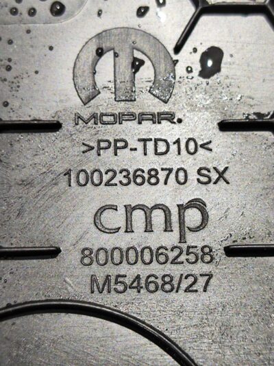 MOLDURA CAPA ESQUERDA PAINEL 100236870 FIAT ARGO 2017 A 2022 - Imagem 5