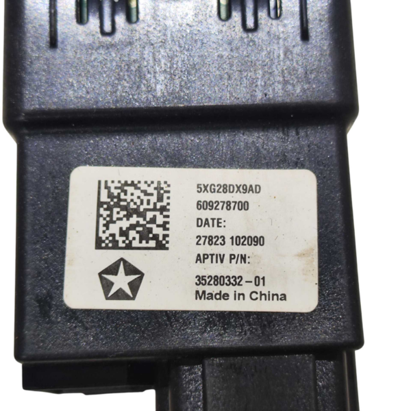 MOLDURA TOMADA USB/AUX 5XG28DX9AD FIAT ARGO 1.0 2018 A 2022 - Imagem 5