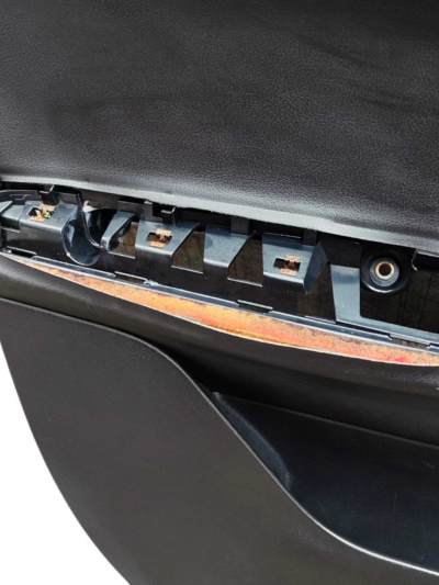 FORRO PORTA DIANT ESQUERDO VW TOUAREG 2013 A 2018 C/DETALHE - Imagem 4