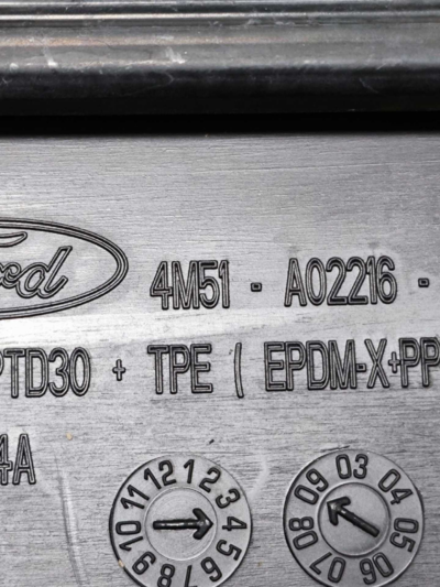 GRADE CHURRASQUEIRA FORD FOCUS 2009/2013 SEDAN 4M51A02216 - Imagem 8