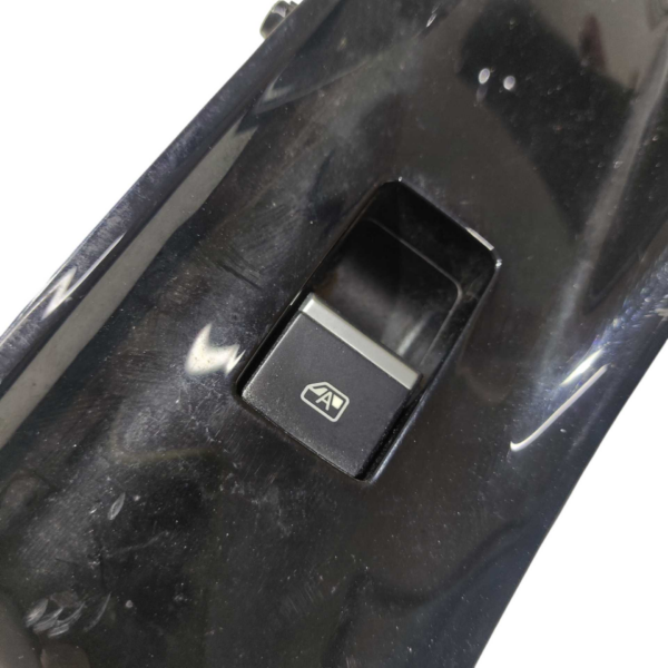 MOLDURA C/BOTÃO PORTA TRAS ESQUERDA BYD SONG PLUS 2023 2024 - Imagem 2