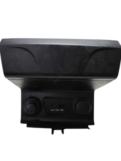 MOLDURA USB TOMADA 12V 846212S000 HYUNDAI IX35 2010 A 2016 - Imagem 1