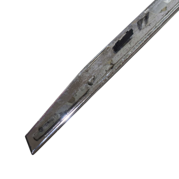 FRISO PORTA MALAS A2127430082 MERCEDES E320 2011 A 2014 - Imagem 5