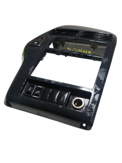 Moldura Rádio 68260K10381 Nissan Pathfinder 1999/2000 - Imagem 2