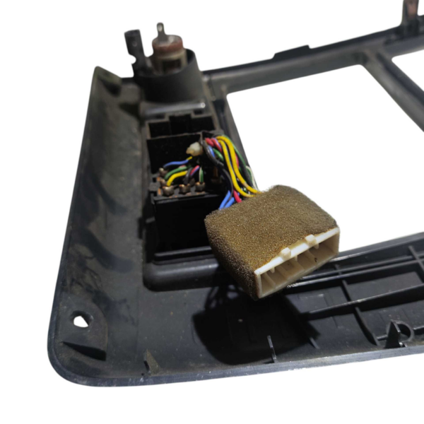 Moldura Rádio 68260K10381 Nissan Pathfinder 1999/2000 - Imagem 8