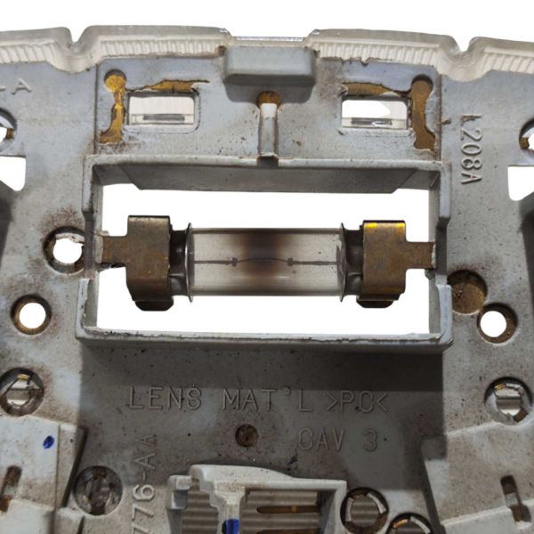 LUZ TETO CORTESIA 7A1313776A FORD FUSION 2010 2011 2012 - Imagem 7