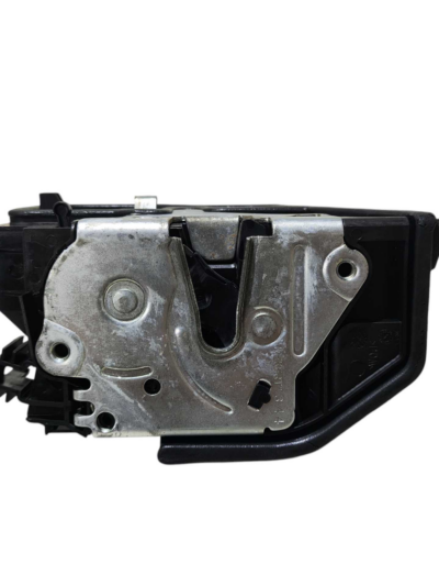 FECHADURA PORTA TRASEIRA DIREITA BMW 320i GT 2013 2014 2015 - Imagem 3