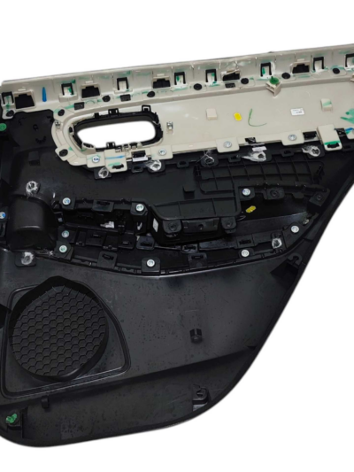 FORRO PORTA TRASEIRO ESQUERDO HONDA HRV 2022/24 C/DETALHE - Imagem 7