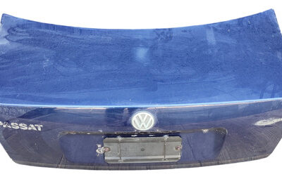 Tampa Traseira Porta Malas Vw Passat 2005 2006