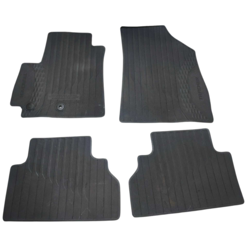 JOGO TAPETES 26316989 CHEVROLET TRACKER PREMIER 2020 A 2022
