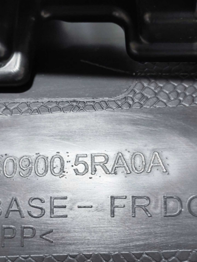 FORRO PORTA DIANTEIRA DIREITA NISSAN KICKS 1.6 2018 A 2022 - Imagem 10