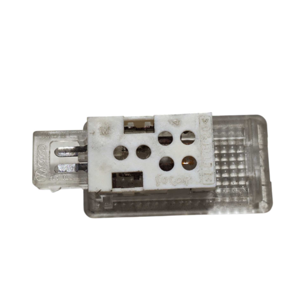 LUZ CORTESIA PORTA MALAS 8E0947101 AUDI A4 2004 2005 A 2008 - Imagem 6