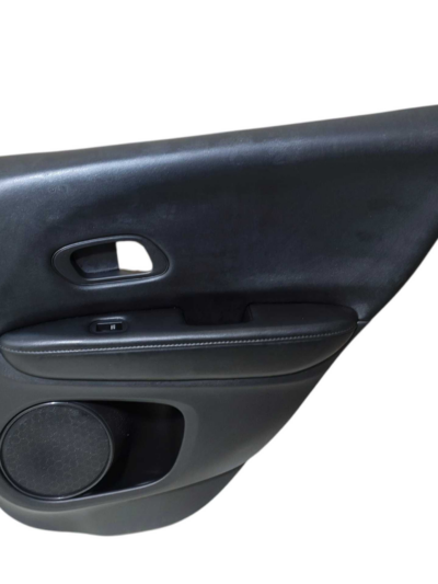 FORRO PORTA TRASEIRO DIREITO HONDA HRV 1.8 2016 A 2021 - Imagem 1