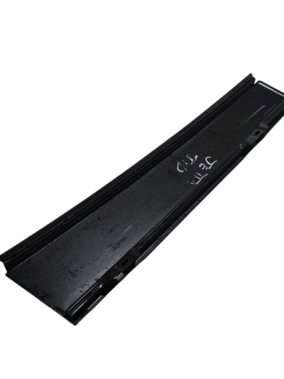 MOLDURA COLUNA PORTA TRAS DIR VW JETTA 2009/2011 1K5839902D - Imagem 3