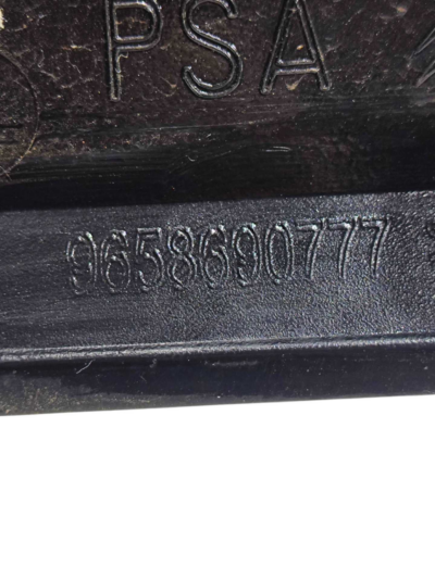 MOLDURA EXT COLUNA DIREITA CITROEN C4 PALLAS 2008 A 2012 - Imagem 7